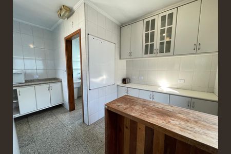 Casa para alugar com 112m², 3 quartos e 2 vagas Casa para alugar com 112m², 3 quartos e 2 vagasCozinha