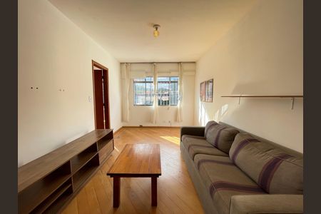 Casa para alugar com 112m², 3 quartos e 2 vagas Casa para alugar com 112m², 3 quartos e 2 vagasSala