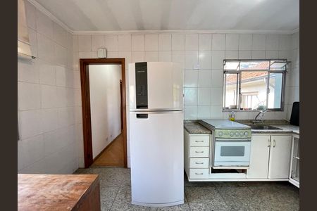 Casa para alugar com 112m², 3 quartos e 2 vagas Casa para alugar com 112m², 3 quartos e 2 vagasCozinha