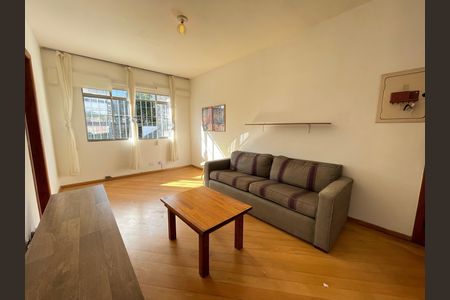 Casa para alugar com 112m², 3 quartos e 2 vagas Casa para alugar com 112m², 3 quartos e 2 vagasSala