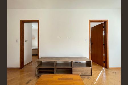 Casa para alugar com 112m², 3 quartos e 2 vagas Casa para alugar com 112m², 3 quartos e 2 vagasSala