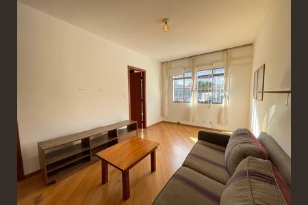 Sala de casa para alugar com 3 quartos, 112m² em Vila Indiana, São Paulo