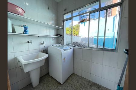 Casa para alugar com 112m², 3 quartos e 2 vagas Casa para alugar com 112m², 3 quartos e 2 vagasÁrea de Serviço