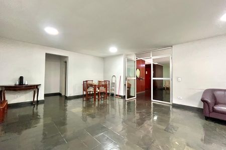 Apartamento para alugar com 50m², 1 quarto e 1 vaga Apartamento para alugar com 50m², 1 quarto e 1 vagaÁrea comum - Salão de festas