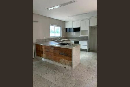 Casa à venda com 540m², 3 quartos e 6 vagas