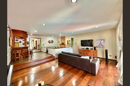 Casa à venda com 5 quartos, 485m² em Parque dos Principes, São Paulo