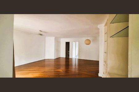 Apartamento à venda com 128m², 3 quartos e 2 vagas