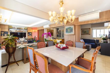 Apartamento à venda com 138m², 3 quartos e 3 vagas