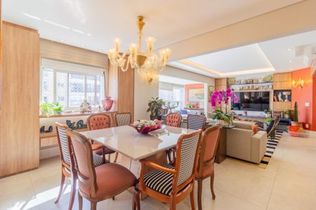 Apartamento à venda com 138m², 3 quartos e 3 vagas
