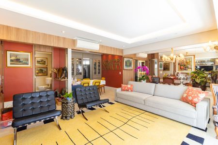 Apartamento à venda com 138m², 3 quartos e 3 vagas