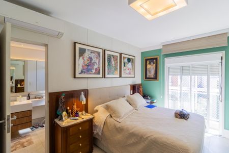 Apartamento à venda com 138m², 3 quartos e 3 vagas