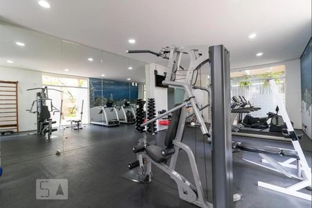 Apartamento à venda com 138m², 3 quartos e 3 vagas Apartamento à venda com 138m², 3 quartos e 3 vagasÁrea comum - Academia