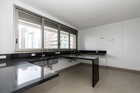 Apartamento à venda com 632m², 6 quartos e sem vaga