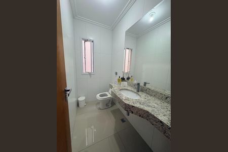 Casa à venda com 3 quartos, 180m² em Vila Dom Pedro I, São Paulo
