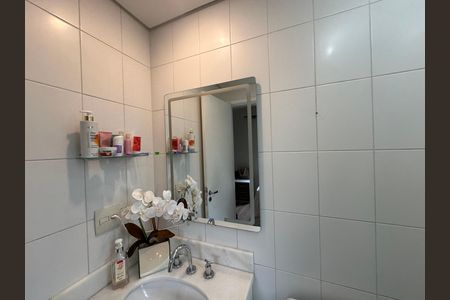 Apartamento à venda com 98m², 3 quartos e 1 vagaBanheiro da Suíte