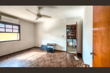 Casa à venda com 257m², 3 quartos e 2 vagas Casa à venda com 257m², 3 quartos e 2 vagasSuíte 3