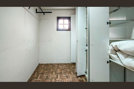 Casa à venda com 257m², 3 quartos e 2 vagas Casa à venda com 257m², 3 quartos e 2 vagasCloset da suíte 1
