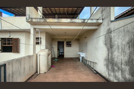Casa à venda com 257m², 3 quartos e 2 vagas Casa à venda com 257m², 3 quartos e 2 vagasÁrea de Serviço