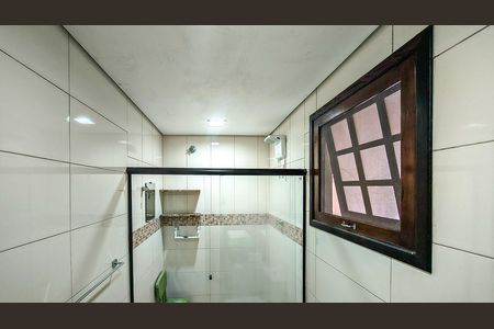 Banheiro da Suíte 1 de casa à venda com 3 quartos, 257m² em Vila Friburgo, São Paulo