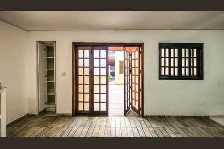 Casa à venda com 257m², 3 quartos e 2 vagas Casa à venda com 257m², 3 quartos e 2 vagasEspaço Gourmet