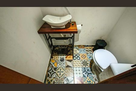 Casa à venda com 257m², 3 quartos e 2 vagas Casa à venda com 257m², 3 quartos e 2 vagasLavabo