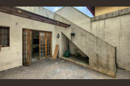 Casa à venda com 257m², 3 quartos e 2 vagas Casa à venda com 257m², 3 quartos e 2 vagasQuintal