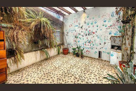 Casa à venda com 257m², 3 quartos e 2 vagas Casa à venda com 257m², 3 quartos e 2 vagasSala