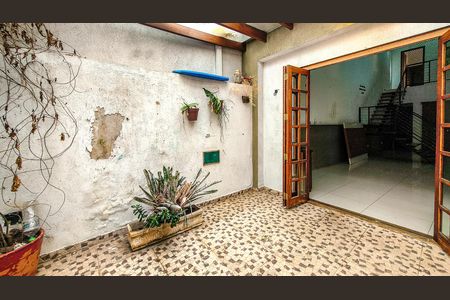 Sala de casa à venda com 3 quartos, 257m² em Vila Friburgo, São Paulo