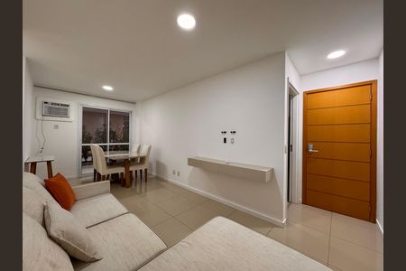 sala de apartamento para alugar com 3 quartos, 150m² em Vargem Pequena, Rio de Janeiro