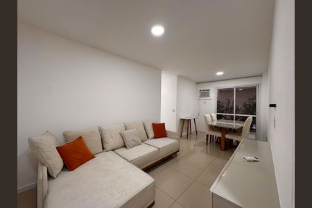 Sala de apartamento para alugar com 3 quartos, 150m² em Vargem Pequena, Rio de Janeiro
