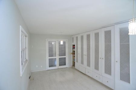 Casa de condomínio à venda com 716m², 5 quartos e 4 vagas