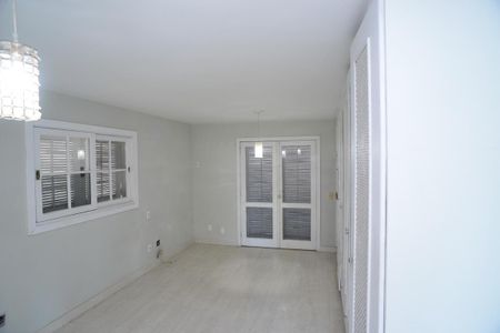 Casa de condomínio à venda com 716m², 5 quartos e 4 vagas