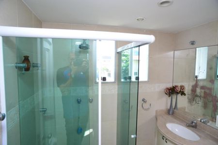 Casa de condomínio à venda com 716m², 5 quartos e 4 vagas