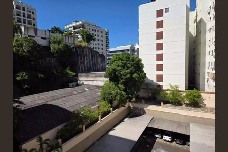 Apartamento à venda com 66m², 2 quartos e 1 vaga