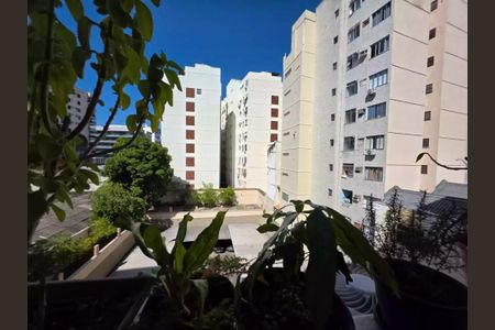 Apartamento à venda com 66m², 2 quartos e 1 vaga