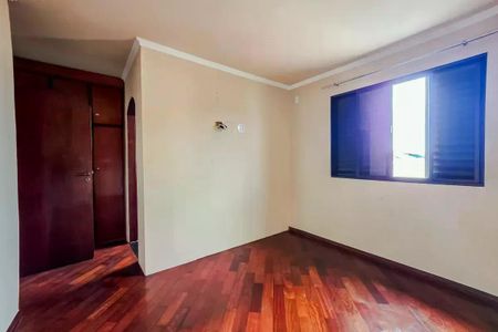Casa à venda com 4 quartos, 200m² em Vila Camilópolis, Santo André
