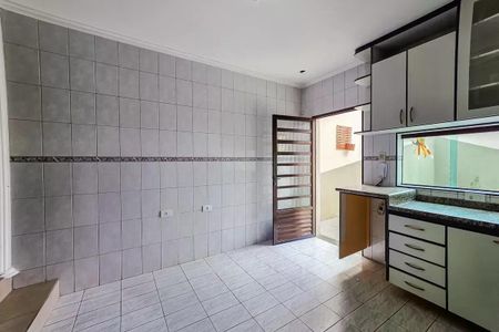 Casa à venda com 4 quartos, 200m² em Vila Camilópolis, Santo André