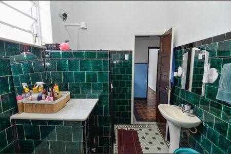 Casa à venda com 300m², 4 quartos e 1 vagaBanheiro