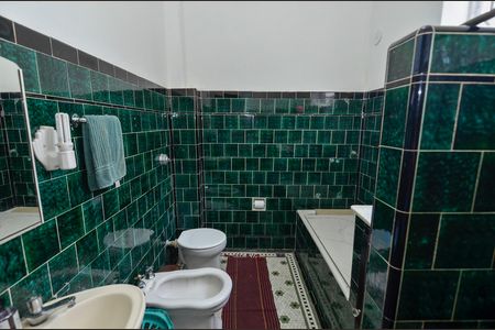 Casa à venda com 300m², 4 quartos e 1 vagaBanheiro