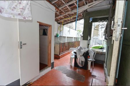 Casa à venda com 300m², 4 quartos e 1 vagaÁrea de Serviço