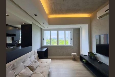 Sala de apartamento para alugar com 1 quarto, 49m² em Centro Histórico, Porto Alegre