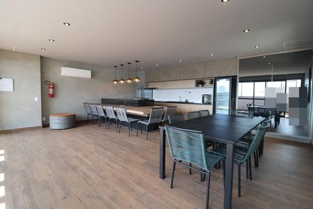 Apartamento para alugar com 69m², 2 quartos e 1 vagaÁrea comum - Salão de festas