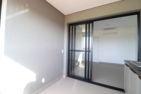 Apartamento para alugar com 69m², 2 quartos e 1 vagaSacada