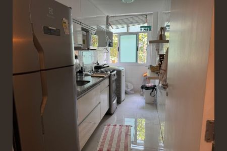 Cozinha de apartamento para alugar com 1 quarto, 70m² em Barra da Tijuca, Rio de Janeiro