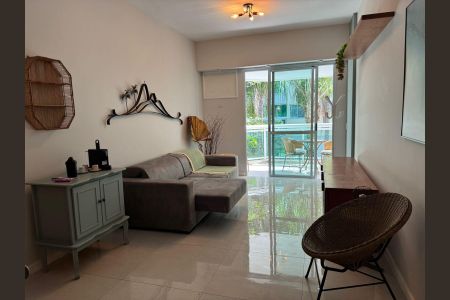 Sala de apartamento para alugar com 1 quarto, 70m² em Barra da Tijuca, Rio de Janeiro