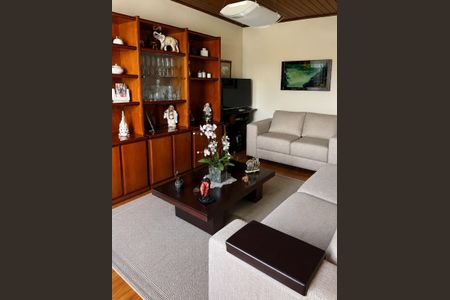 Foto 02 de casa de condomínio à venda com 3 quartos, 300m² em Chácara Inglesa, São Paulo