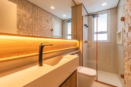 Apartamento para alugar com 140m², 4 quartos e 4 vagas Apartamento para alugar com 140m², 4 quartos e 4 vagasBanheiro Social