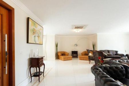 Apartamento à venda com 215m², 3 quartos e 2 vagas Apartamento à venda com 215m², 3 quartos e 2 vagasFoto 09
