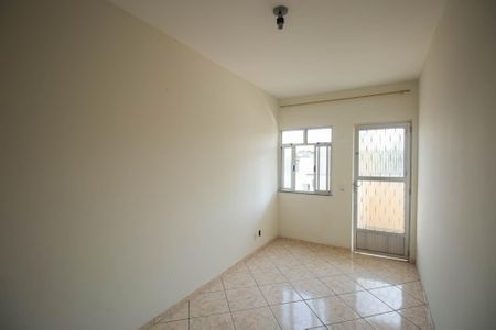 Sala de apartamento para alugar com 2 quartos, 70m² em Almerinda, São Gonçalo