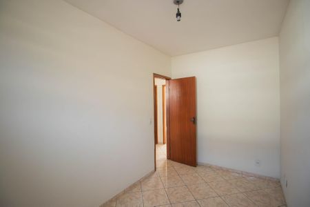 Quarto 2 de apartamento para alugar com 2 quartos, 70m² em Almerinda, São Gonçalo
